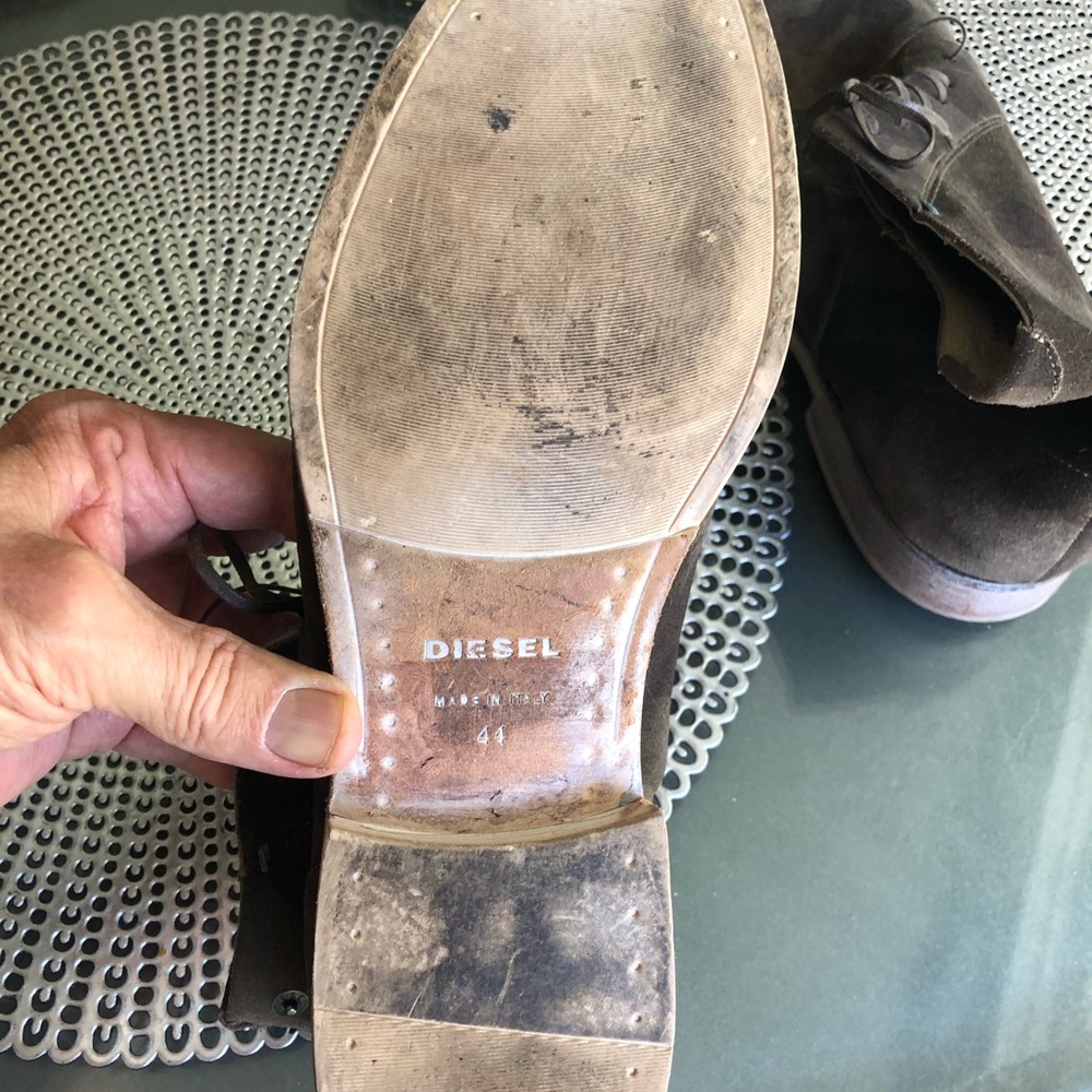 Camp Diesel Men’s Suede Chukka Desert Boots - Picture 8 of 12